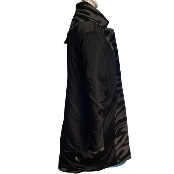 NWT TORRID 0 Jacquard Blazer Style Coat L/12 Black Gray Tiger Zebra Animal Print - Picture 14 of 16